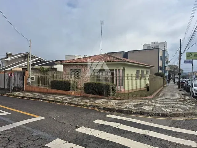 Casa para alugar, no bairro Orfãs em Ponta Grossa