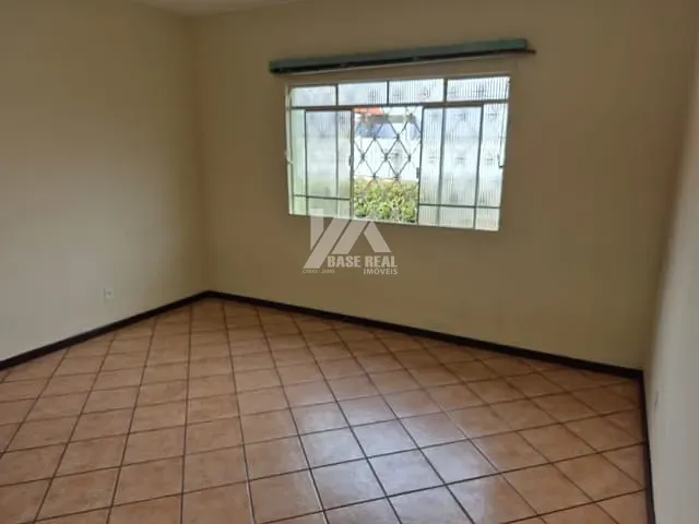 Casa para alugar, no bairro Orfãs em Ponta Grossa