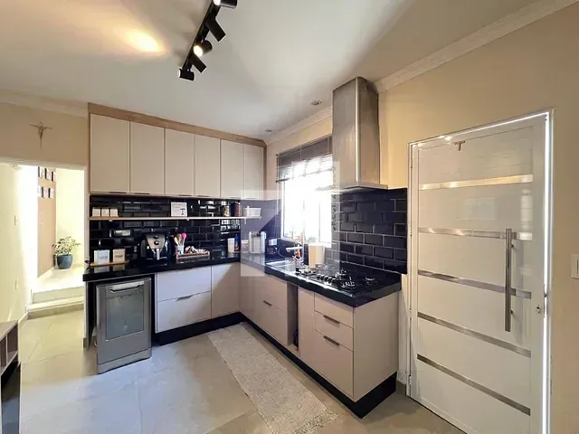 Casa com 175m² 2 quartos e 3 banheiros, à venda, no bairro Vila Isabel Eber em Jundiaí