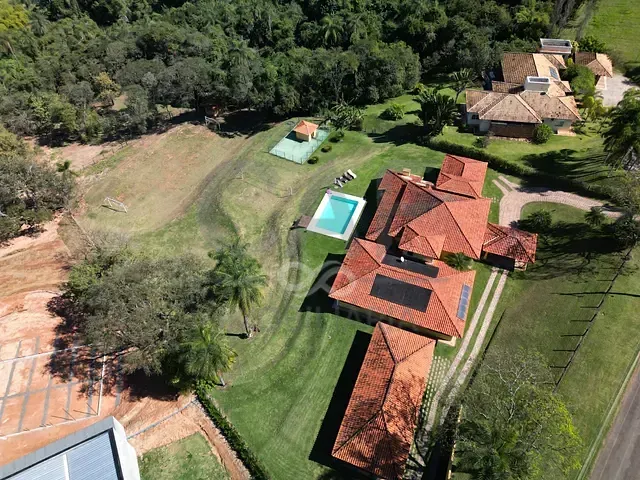 Casa com 5525m² 4 quartos e 6 banheiros, à venda, no bairro Duas Marias em Holambra