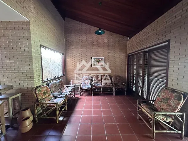 Casa com 100m² 4 quartos e 3 banheiros, à venda, no bairro Cocanha em Caraguatatuba