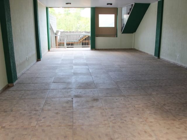 Casa com 239m² 4 quartos e 4 banheiros, à venda, no bairro Jardim Vitoria em Caieiras