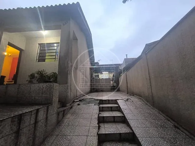 Casa com 200m² 4 quartos e 3 banheiros, à venda, no bairro Vila Santo Antônio em São Paulo