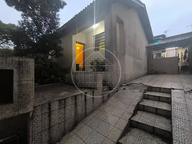 Casa com 200m² 4 quartos e 3 banheiros, à venda, no bairro Vila Santo Antônio em São Paulo