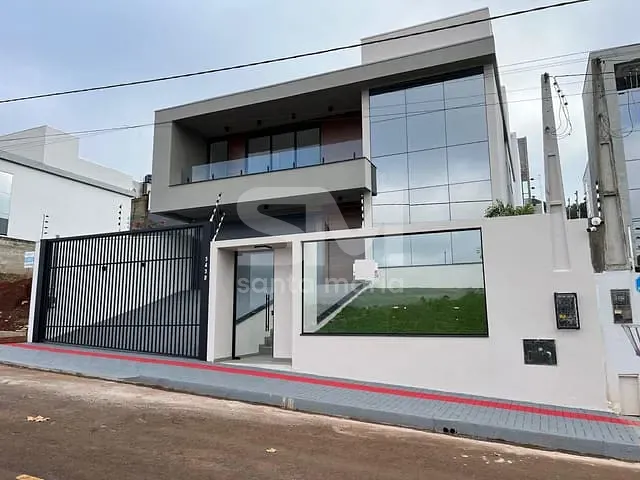 Casa 3 quartos e 4 banheiros, à venda, no bairro Jardim Europa em Chapecó