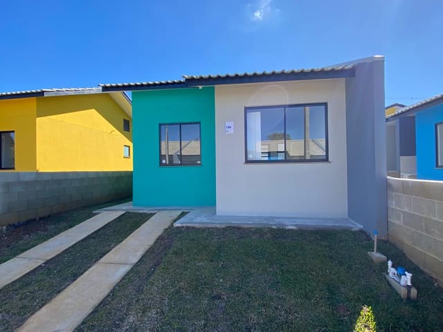 Locação - Casa com 2 quartos, 1 vaga de garagem, Condomínio Viva Princesa - Uvaranas, Ponta Grossa.