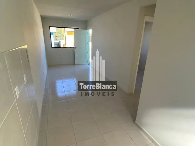 Casa com 45m² 2 quartos e 1 banheiro, para alugar, no bairro Uvaranas em Ponta Grossa