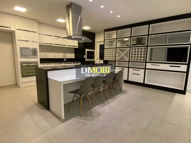 Casa com 220m² 3 quartos e 2 banheiros, à venda, no bairro Central Parque em Cachoeirinha