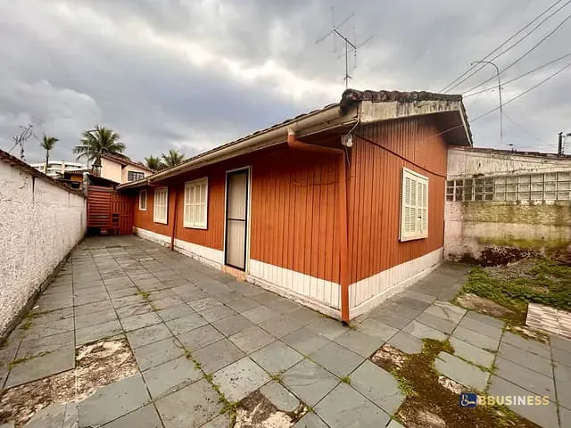 Casa 2 quartos e 1 banheiro, à venda, no bairro Centro em Bertioga
