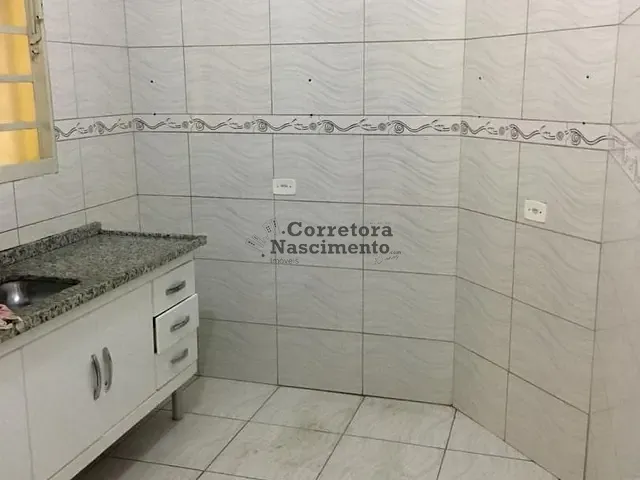 Casa com 140m² 2 quartos e 1 banheiro, à venda, no bairro Residencial Santa Paula em Jacareí