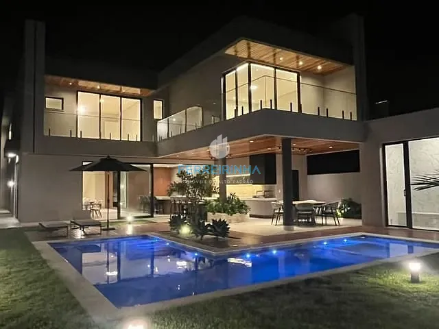 Casa com 600m² 5 quartos e 6 banheiros, à venda, no bairro Urbanova em São José dos Campos