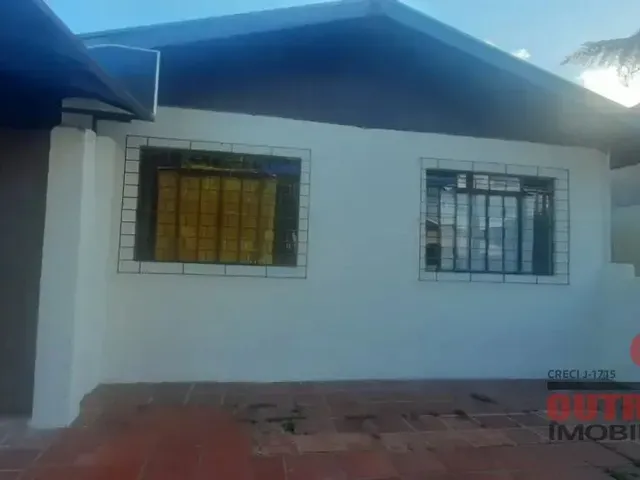 Casa com 275m² 2 quartos e 1 banheiro, à venda, no bairro Xaxim em Curitiba