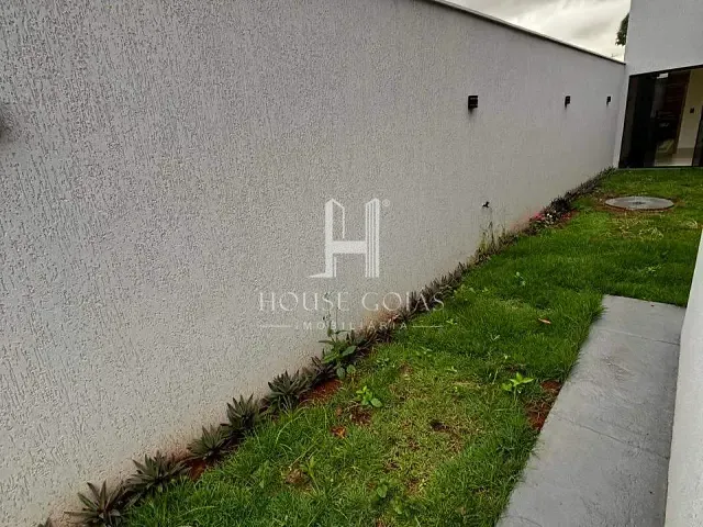 Casa com 210m² 3 quartos e 3 banheiros, à venda, no bairro Vila Oliveira em Aparecida de Goiânia