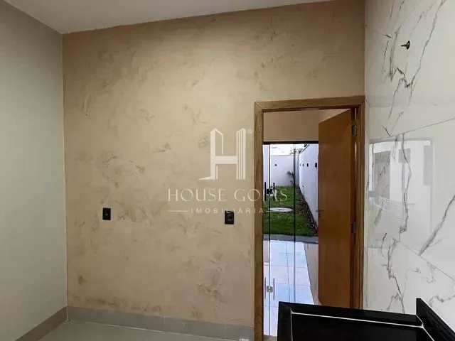 Casa com 210m² 3 quartos e 3 banheiros, à venda, no bairro Vila Oliveira em Aparecida de Goiânia