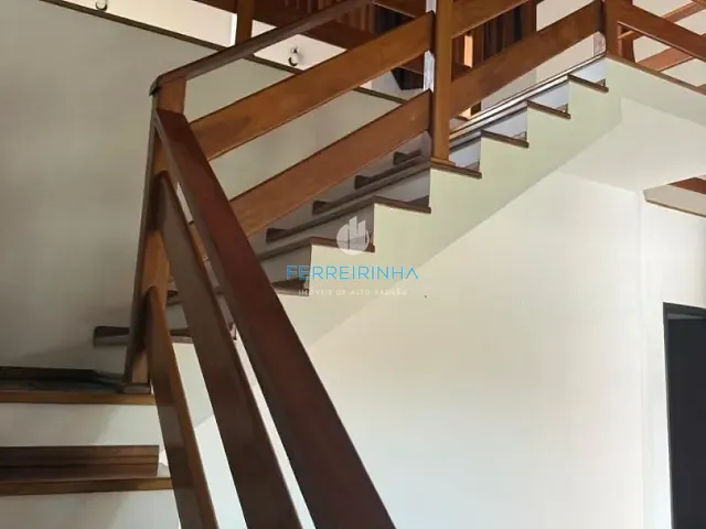 Casa com 283m² 5 quartos e 1 banheiro, à venda, no bairro Urbanova em São José dos Campos