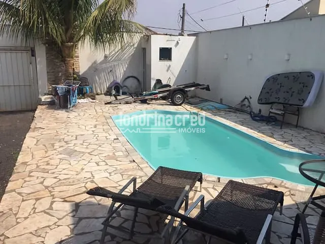 Casa com 250m², à venda, no bairro Jardim Colúmbia D em Londrina