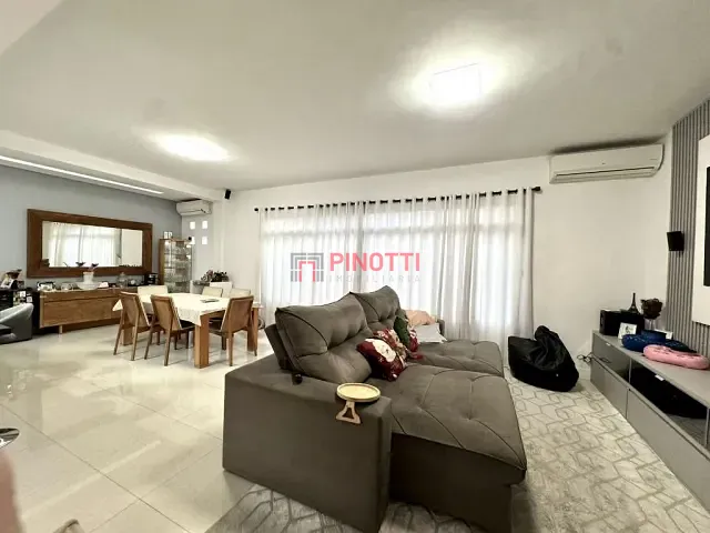 Casa 3 quartos e 3 banheiros, à venda, no bairro Jardim Orlandina em São Bernardo do Campo