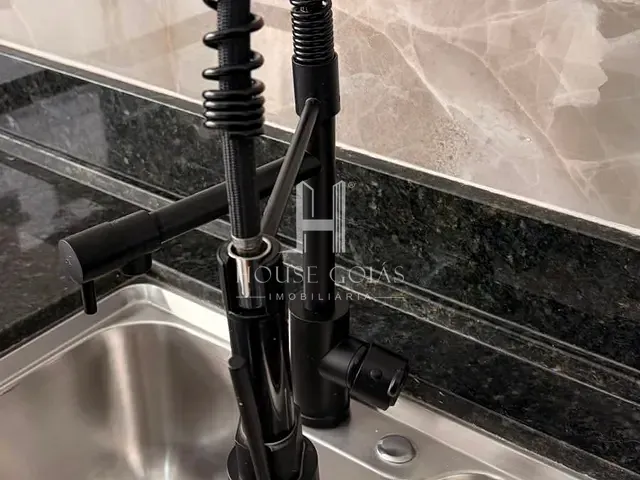 Casa com 234m² 3 quartos e 3 banheiros, à venda, no bairro Vila Rosa em Goiânia