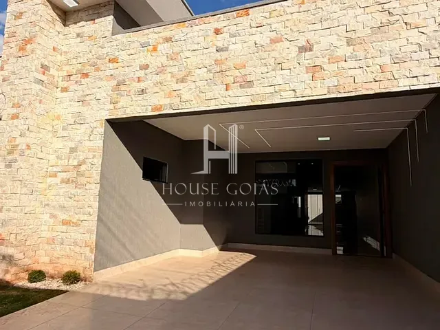 Casa com 234m² 3 quartos e 3 banheiros, à venda, no bairro Vila Rosa em Goiânia