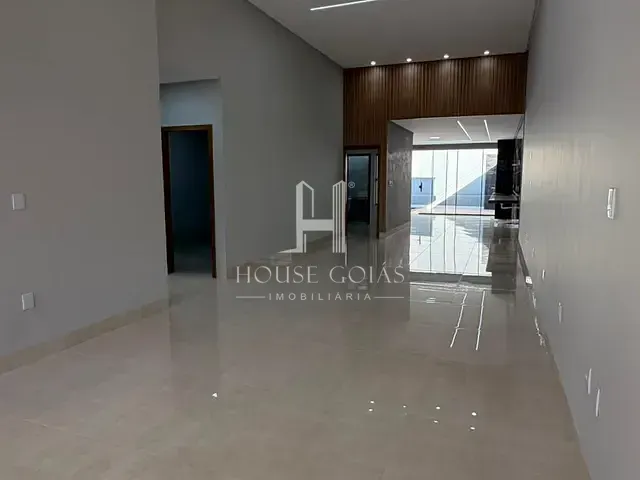 Casa com 234m² 3 quartos e 3 banheiros, à venda, no bairro Vila Rosa em Goiânia