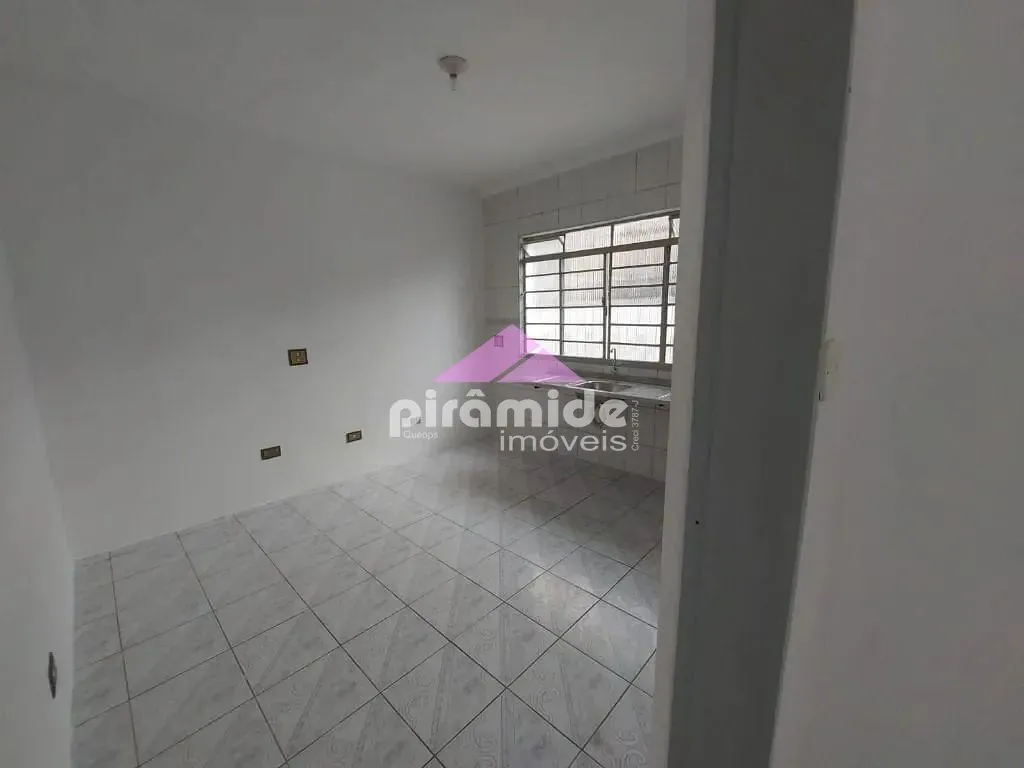 Casa, 7 quartos, 218 m² - Foto 4