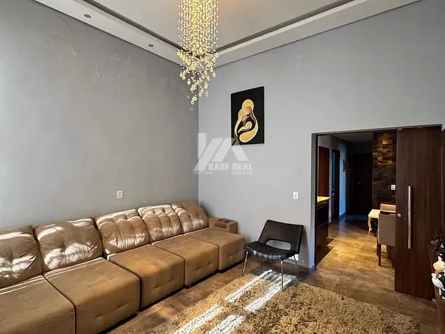 Casa com 270m² 4 quartos e 2 banheiros, à venda, no bairro Boqueirão em Guarapuava
