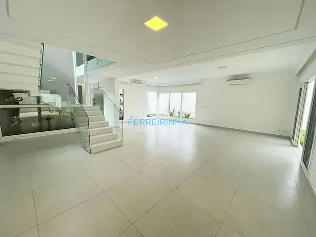 Casa com 700m² 5 quartos e 6 banheiros, para alugar, no bairro Condomínio Reserva do Paratehy em São José dos Campos