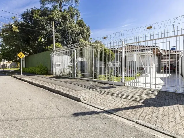 Casa 3 quartos e 1 banheiro, à venda, no bairro Portão em Curitiba