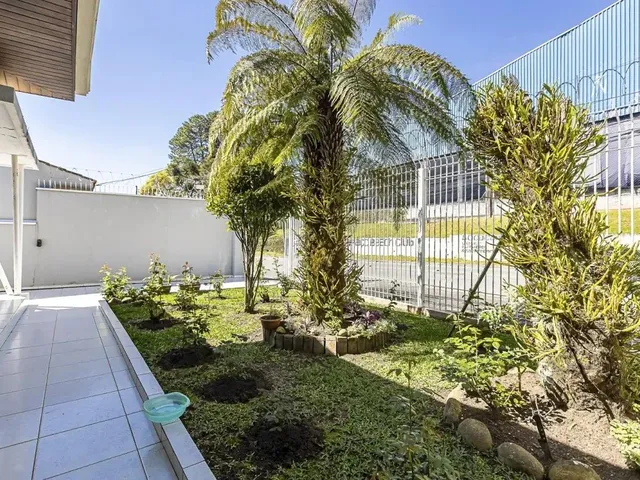 Casa 3 quartos e 1 banheiro, à venda, no bairro Portão em Curitiba