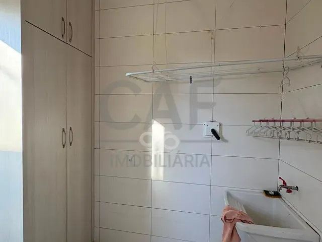 Casa 2 quartos e 3 banheiros, à venda ou para alugar, no bairro Flor D'Aldeia em Holambra