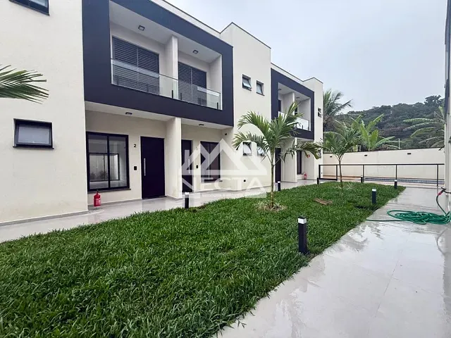 Casa com 97m² 2 quartos e 2 banheiros, à venda, no bairro Capricórnio II em Caraguatatuba