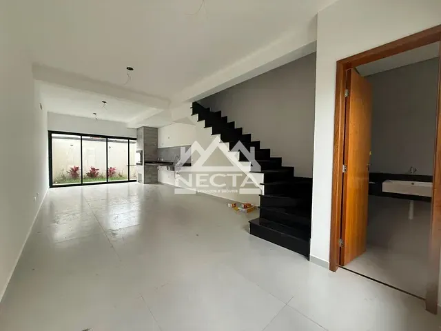 Casa com 97m² 2 quartos e 2 banheiros, à venda, no bairro Capricórnio II em Caraguatatuba