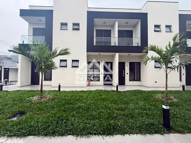 Casa com 97m² 2 quartos e 2 banheiros, à venda, no bairro Capricórnio II em Caraguatatuba
