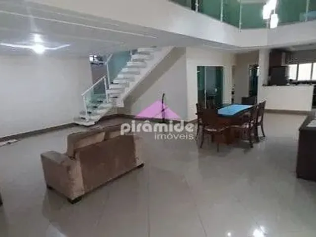 Casa com 600m² 3 quartos e 4 banheiros, à venda, no bairro Jardim Santa Maria em Jacareí