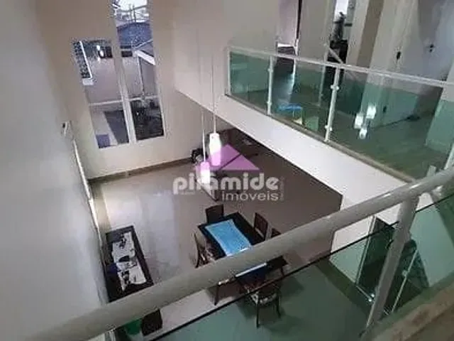 Casa com 600m² 3 quartos e 4 banheiros, à venda, no bairro Jardim Santa Maria em Jacareí