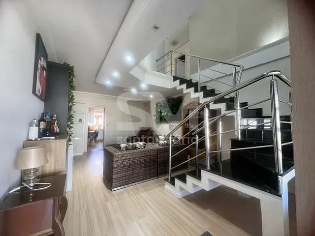 Casa com 398m² 4 quartos e 6 banheiros, à venda, no bairro Presidente Médici em Chapecó