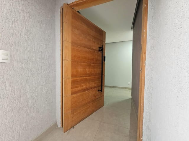 Casa 3 quartos e 4 banheiros, à venda, no bairro Jardim São Caetano em São Caetano do Sul