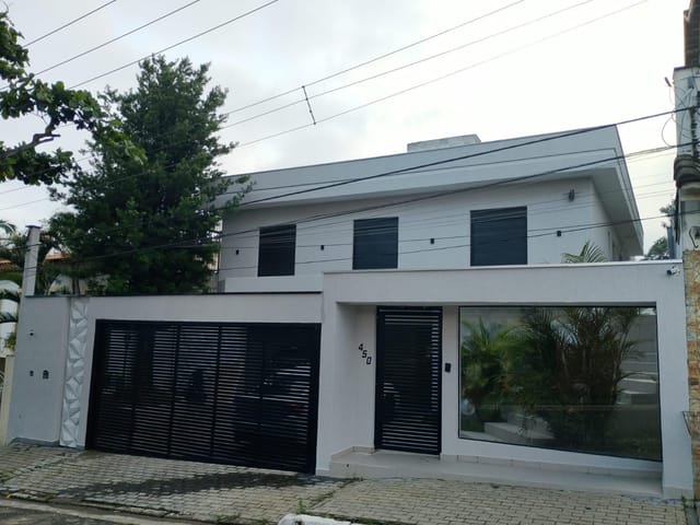 Casa 3 quartos e 4 banheiros, à venda, no bairro Jardim São Caetano em São Caetano do Sul