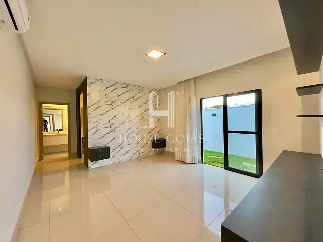 Casa com 360m² 3 quartos e 4 banheiros, à venda, no bairro Terras Alpha Residencial 1 em Senador Canedo