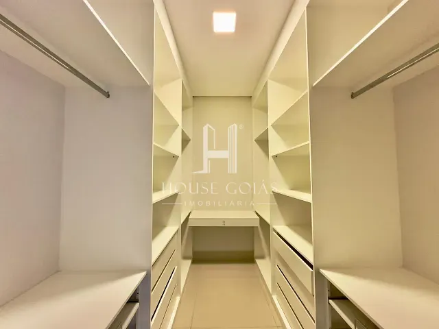 Casa com 360m² 3 quartos e 4 banheiros, à venda, no bairro Terras Alpha Residencial 1 em Senador Canedo