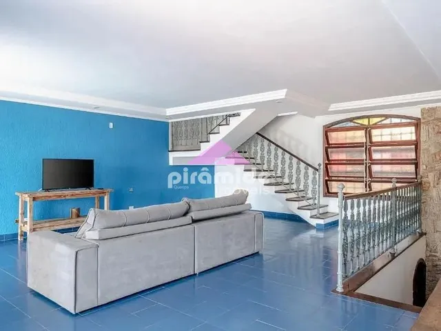 Casa com 880m² 7 quartos e 7 banheiros, à venda, no bairro Praia do Arrastão em São Sebastião