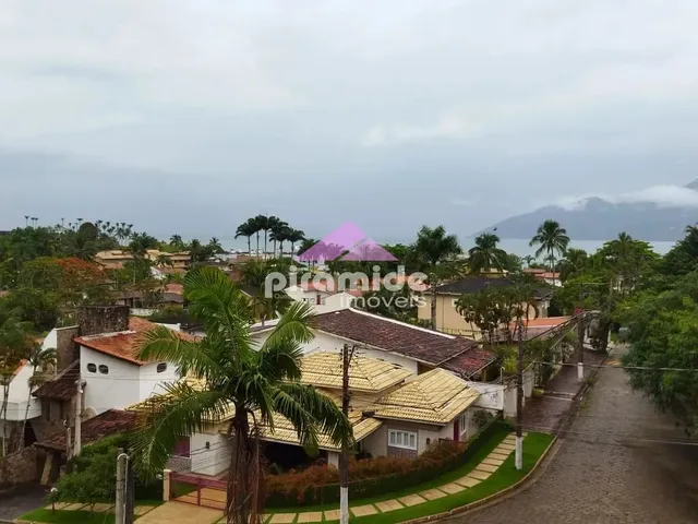 Casa com 880m² 7 quartos e 7 banheiros, à venda, no bairro Praia do Arrastão em São Sebastião