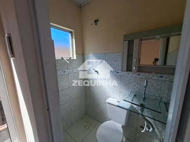 Casa com 104m² 2 quartos e 2 banheiros, para alugar, no bairro Presidente Altino em Osasco