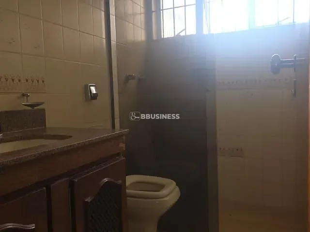 Casa 3 quartos e 2 banheiros, à venda ou para alugar, no bairro Vila Valparaíso em Santo André