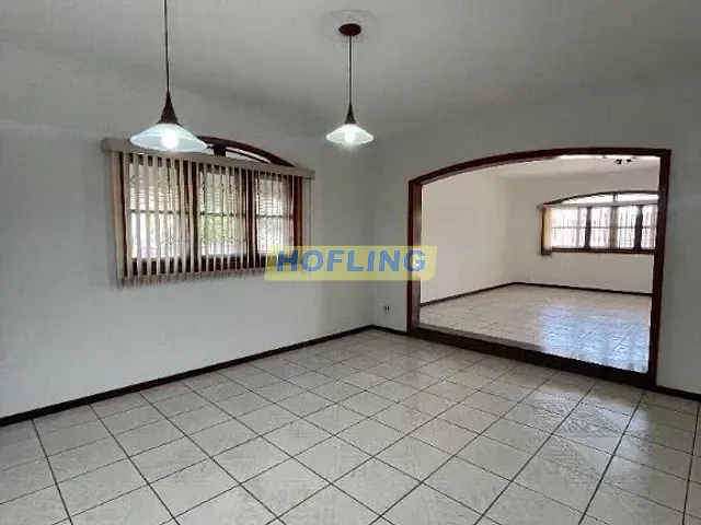 Casa com 400m² 3 quartos e 3 banheiros, para alugar, no bairro Jardim América em Rio Claro