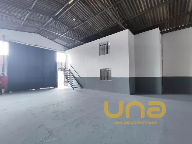 Casa 3 quartos e 1 banheiro, para alugar, no bairro CAPAO RASO em Curitiba