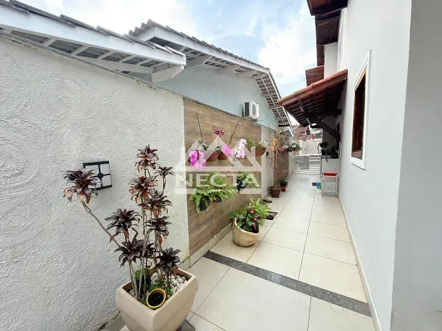 Casa com 100m² 3 quartos e 2 banheiros, à venda, no bairro Canto do Mar em São Sebastião