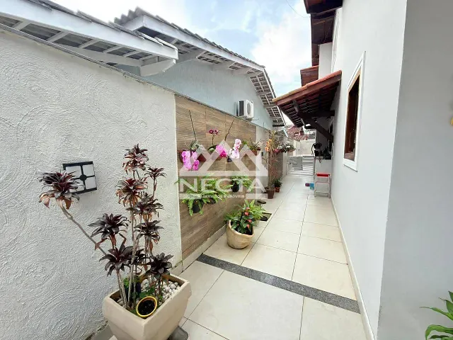 Casa com 100m² 3 quartos e 2 banheiros, à venda, no bairro Canto do Mar em São Sebastião