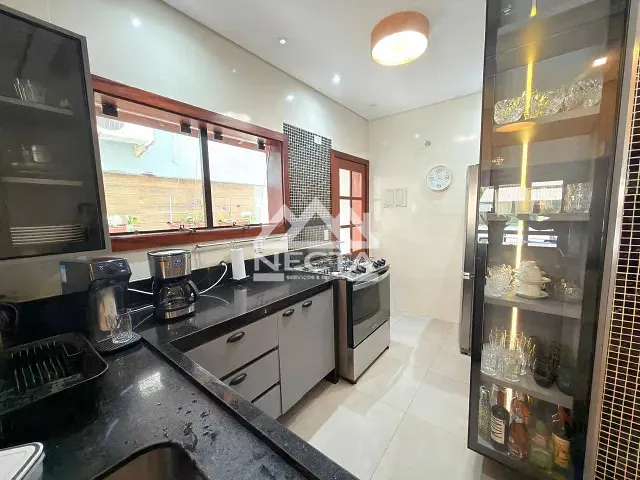 Casa com 100m² 3 quartos e 2 banheiros, à venda, no bairro Canto do Mar em São Sebastião