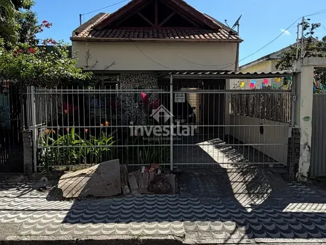 Casa com 192m² 3 quartos e 2 banheiros, à venda, no bairro Centro em Campina Grande